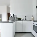Apartment Family By Hi5 -