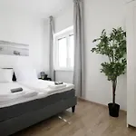Apartment Family By Hi5 - *