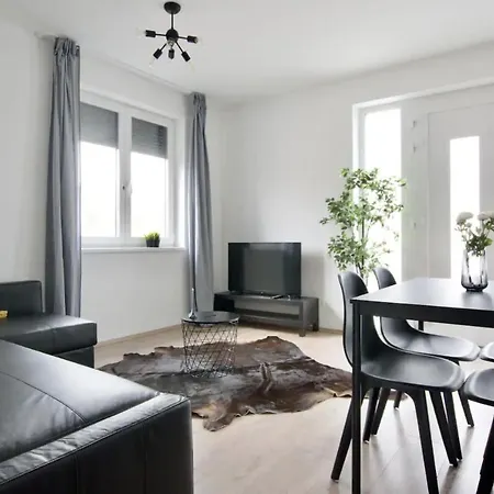 Family By Hi5 - Apartament Zamárdi