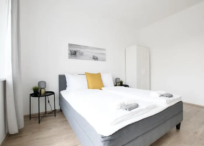 Apartment Family By Hi5 - *