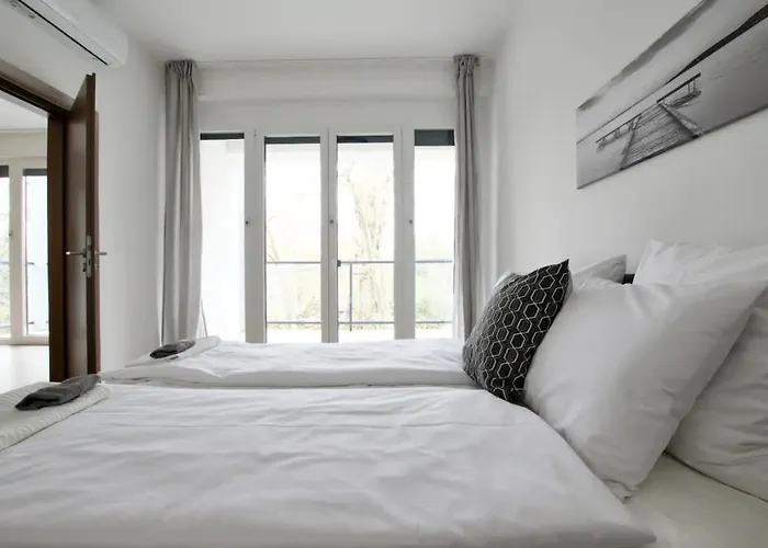 Apartment Family By Hi5 - *