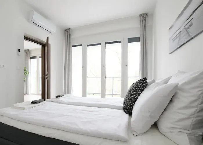 Family By Hi5 - Zamardi